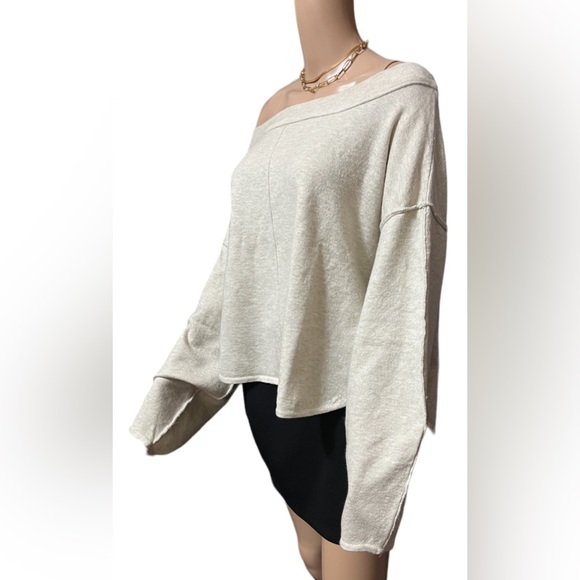 Free People Jamie Sweater Off Shoulder Oversized Oatmeal Heather Size M NWT $148 - Picture 7 of 11